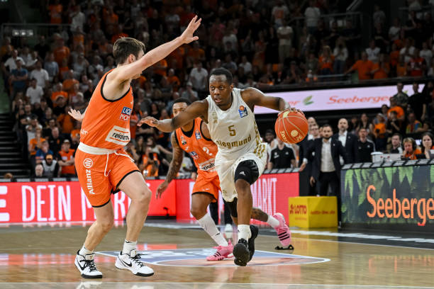 困境方面发 困境方面发