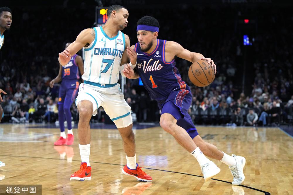 球争夺中多 球争夺中多