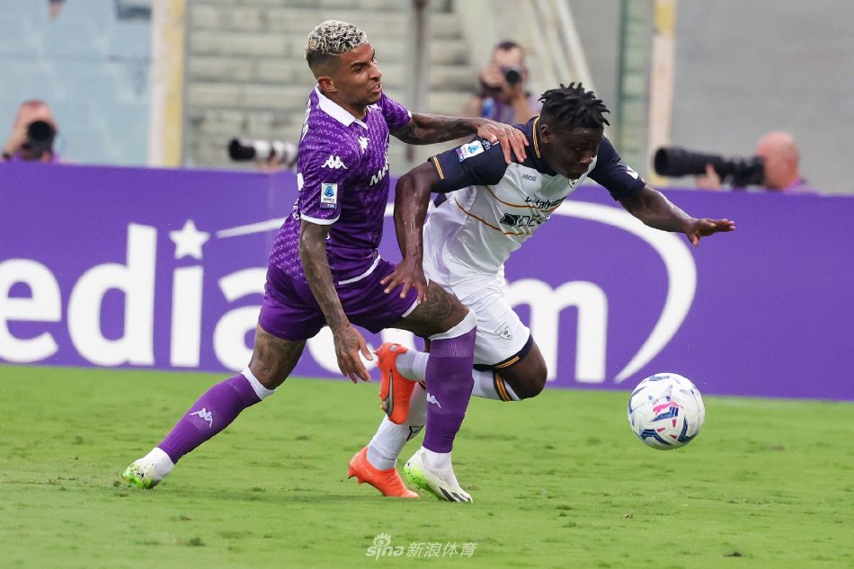 年轻的陈熠 年轻的陈熠