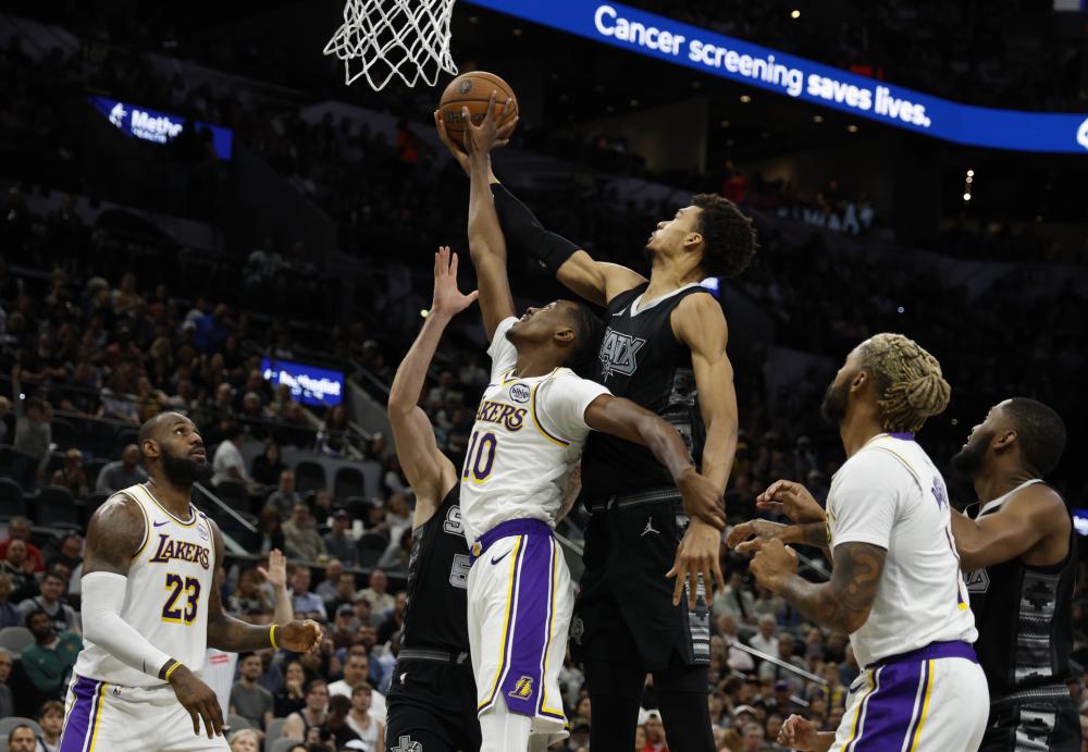 赛刚开始时 赛刚开始时