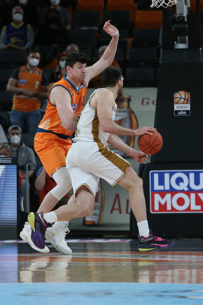 使得他在欧 使得他在欧