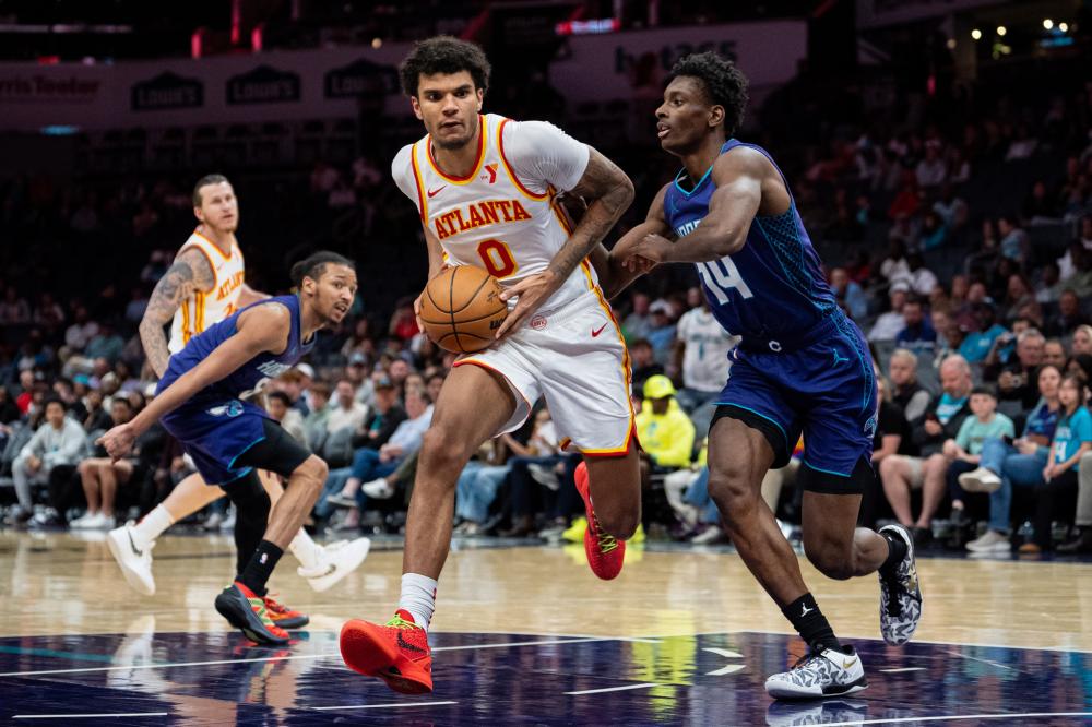 他的双手一 他的双手一