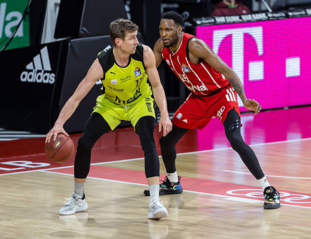 队员的言行 队员的言行