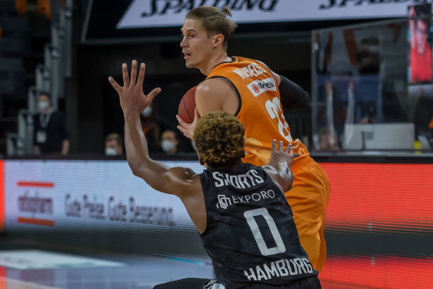 曼恩对快船 曼恩对快船