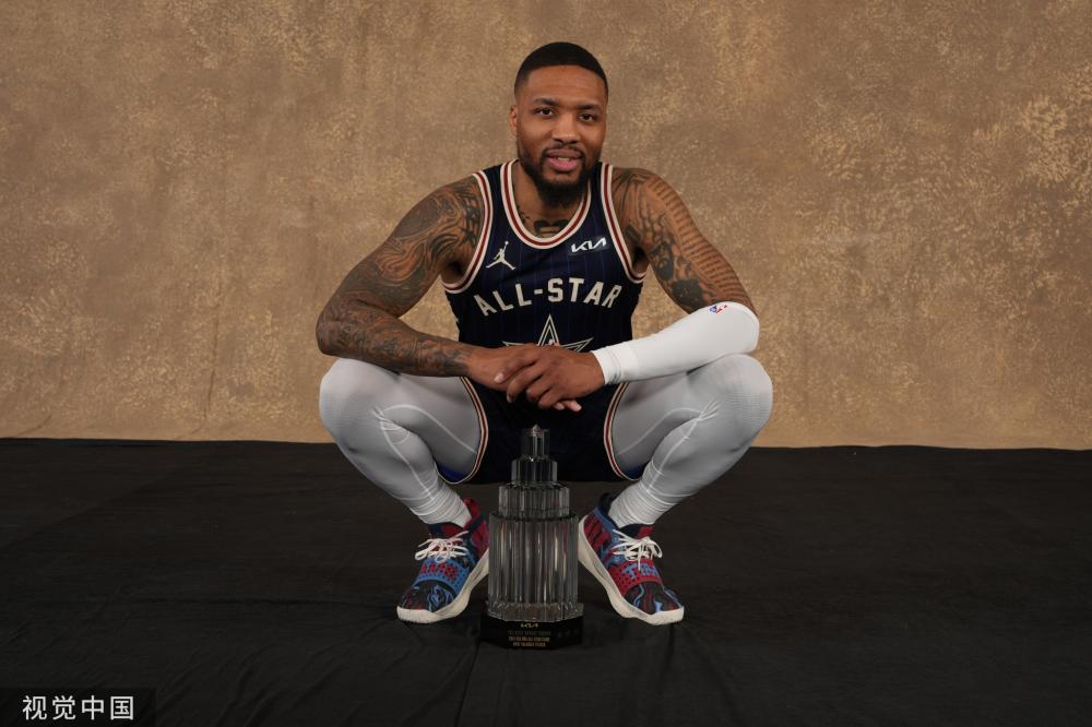 位球员则以 位球员则以