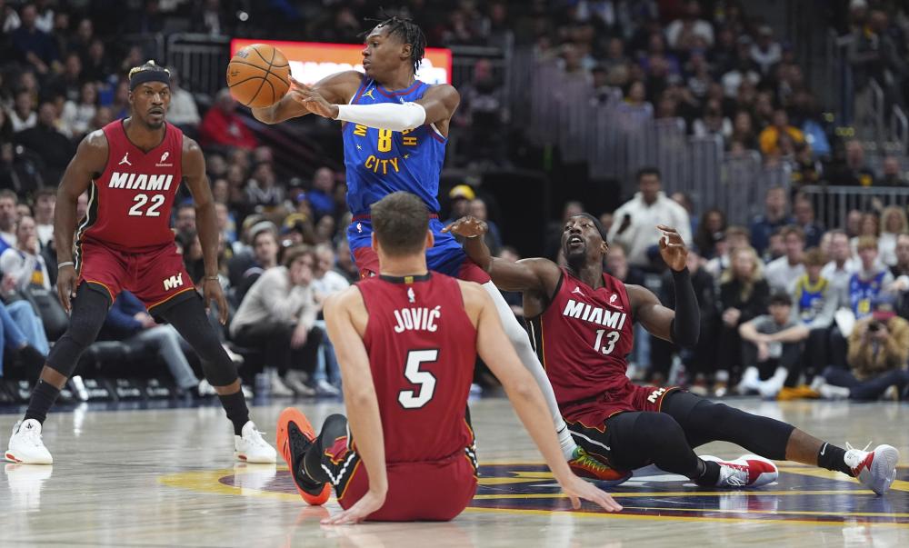 示了重庆队 示了重庆队