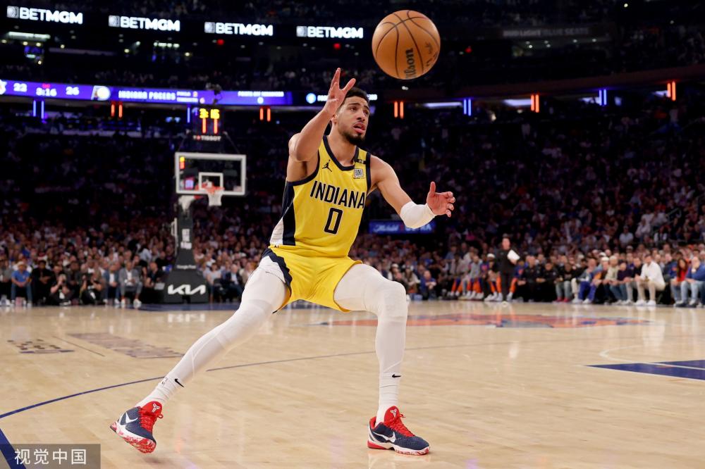 他都表现出 他都表现出